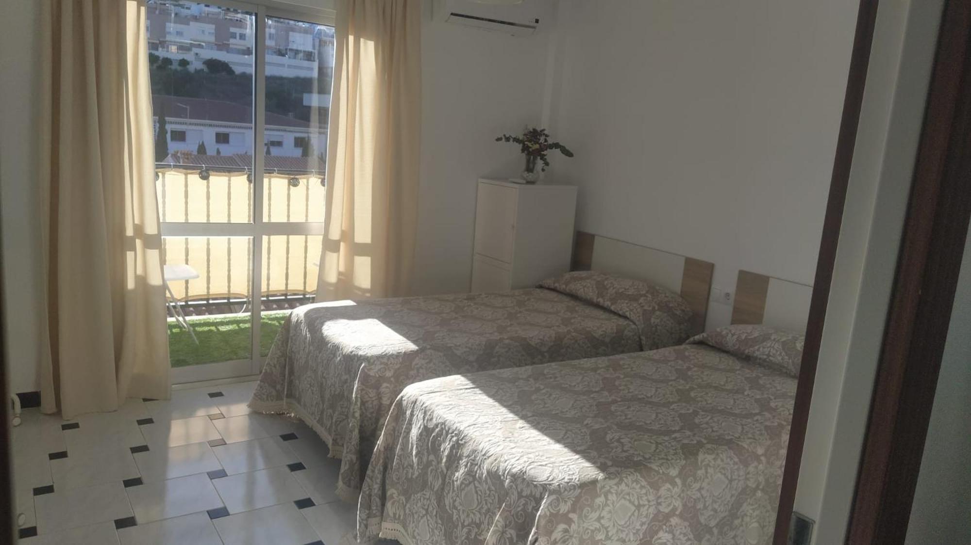 Monisimo Pension Rincon De La Victoria Room photo